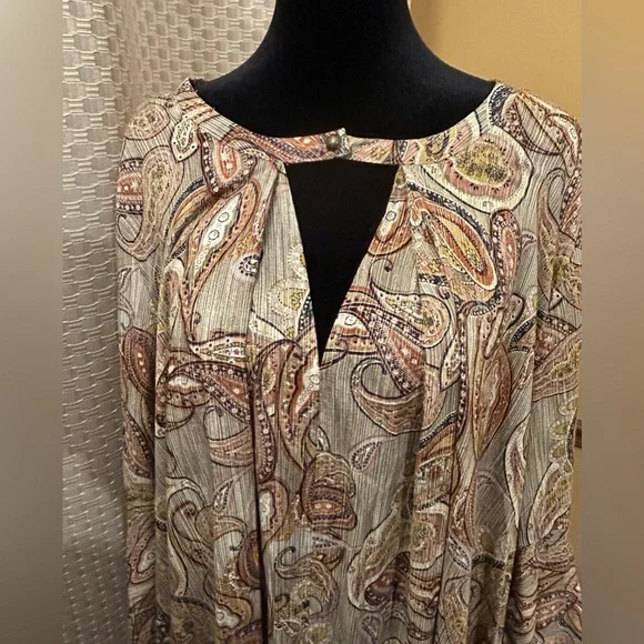 JODIFL Multicolor Paisley Blouse - Picture 5 of 6